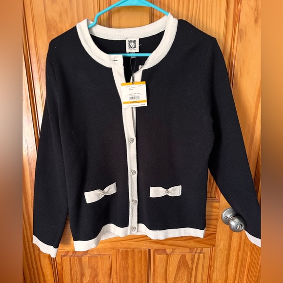 Anne Klein Sweaters - NWT Anne Klein Black & White Bow Accent Cardigan
